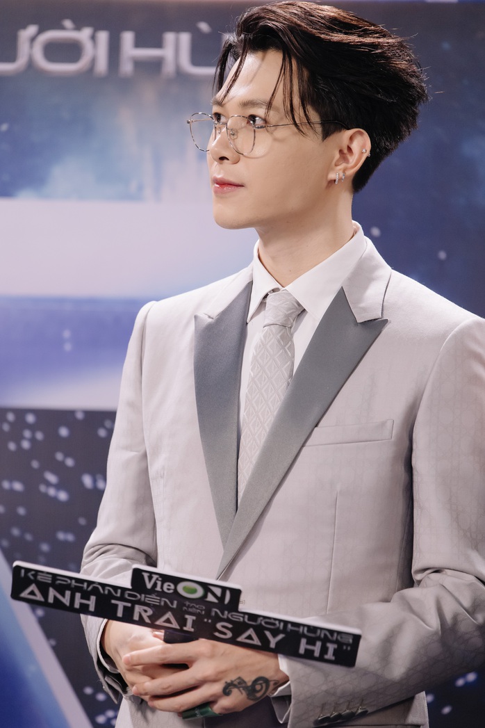 Loạt anh trai tụ hội mừng ra mắt phim- Ảnh 10. Loạt anh trai tụ hội mừng ra mắt phim- Ảnh 10.