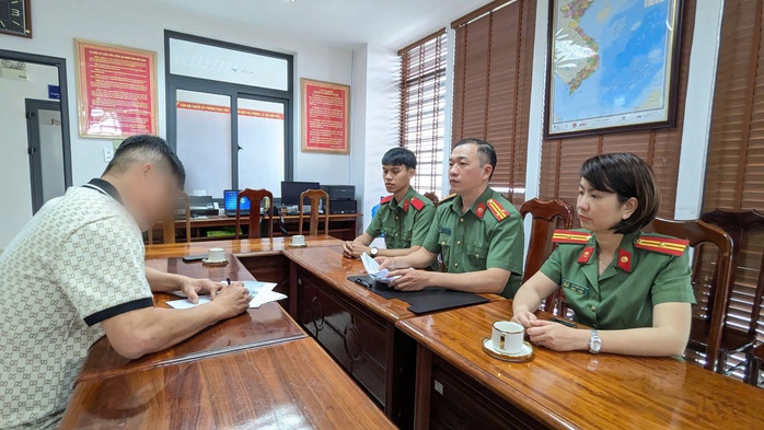 Phạt 2 người đăng thông tin, hình ảnh xuyên tạc sự thật ở Quảng Nam- Ảnh 1. Phạt 2 người đăng thông tin, hình ảnh xuyên tạc sự thật ở Quảng Nam- Ảnh 1.