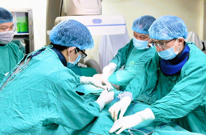 Bệnh viện tuyến tỉnh ghi dấu ấn về kỹ thuật y tế chuyên sâu- Ảnh 4. Bệnh viện tuyến tỉnh ghi dấu ấn về kỹ thuật y tế chuyên sâu- Ảnh 4.