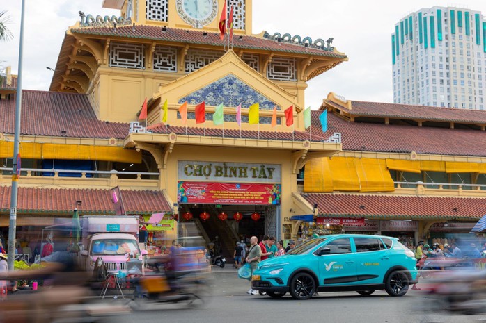 Xanh SM đã đưa taxi điện đến 61 tỉnh thành, trở thành lựa chọn di chuyển quen thuộc của nhiều khách hàng Xanh SM đã đưa taxi điện đến 61 tỉnh thành, trở thành lựa chọn di chuyển quen thuộc của nhiều khách hàng