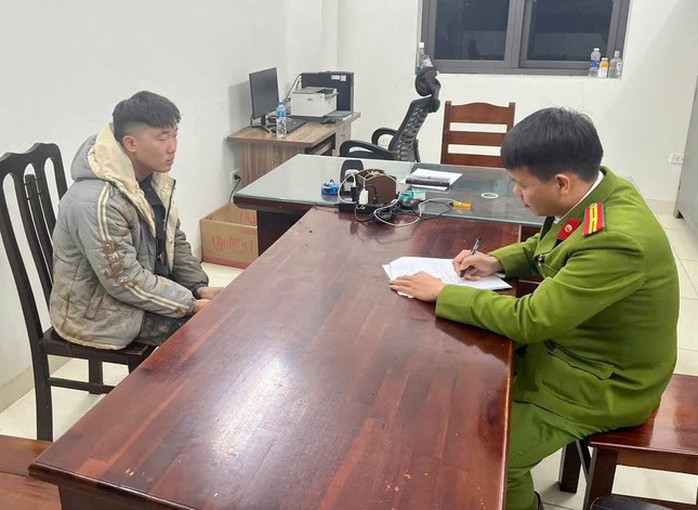 Làm rơi 10 triệu đồng, nam shipper tạo hiện trường nói bị cướp- Ảnh 1. Làm rơi 10 triệu đồng, nam shipper tạo hiện trường nói bị cướp- Ảnh 1.
