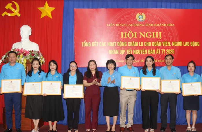 Khánh Hòa: Hơn 58 tỉ đồng chăm lo đời sống người lao động dịp Tết- Ảnh 5. Khánh Hòa: Hơn 58 tỉ đồng chăm lo đời sống người lao động dịp Tết- Ảnh 5.