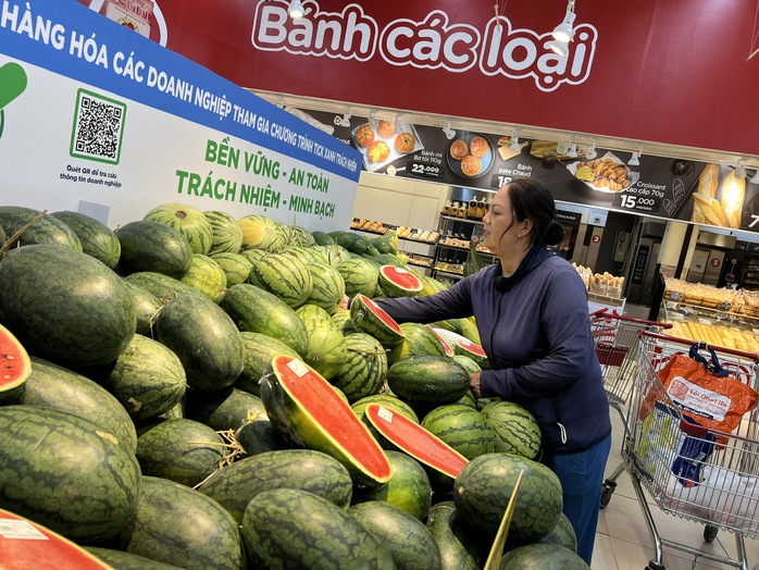 "Tick xanh trách nhiệm" còn khiêm tốn- Ảnh 1. "Tick xanh trách nhiệm" còn khiêm tốn- Ảnh 1.