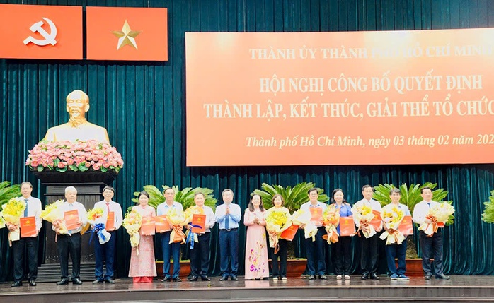 Chi tiết 21 cơ quan Đảng của TP HCM kết thúc hoạt động và giải thể- Ảnh 1. Chi tiết 21 cơ quan Đảng của TP HCM kết thúc hoạt động và giải thể- Ảnh 1.