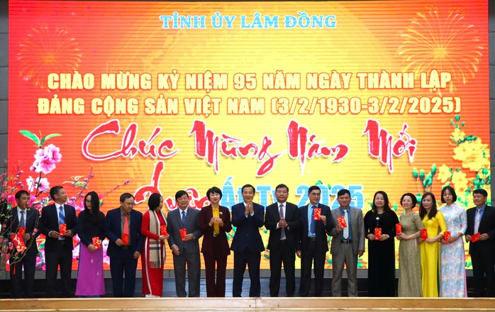 Lâm Đồng triển khai nội dung bài viết của Tổng Bí thư Tô Lâm- Ảnh 1. Lâm Đồng triển khai nội dung bài viết của Tổng Bí thư Tô Lâm- Ảnh 1.