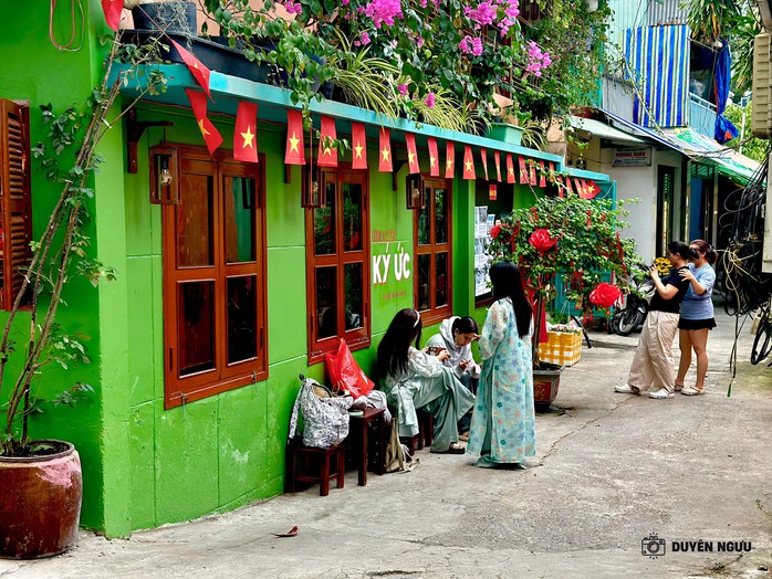 Cuộc thi viết "TẾT THỜI SỐ": Làn gió mới cho Tết Việt- Ảnh 3. Cuộc thi viết "TẾT THỜI SỐ": Làn gió mới cho Tết Việt- Ảnh 3.