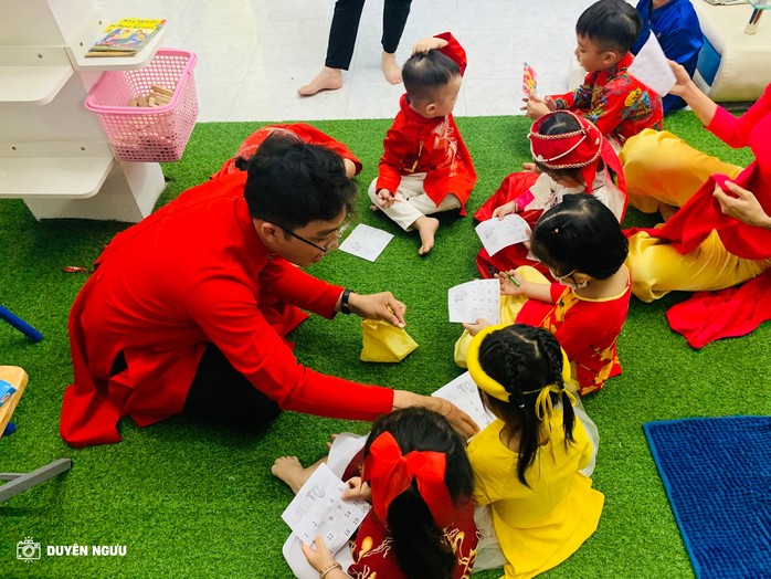 Cuộc thi viết "TẾT THỜI SỐ": Làn gió mới cho Tết Việt- Ảnh 8. Cuộc thi viết "TẾT THỜI SỐ": Làn gió mới cho Tết Việt- Ảnh 8.