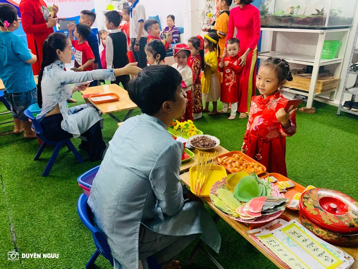 Cuộc thi viết "TẾT THỜI SỐ": Làn gió mới cho Tết Việt- Ảnh 9. Cuộc thi viết "TẾT THỜI SỐ": Làn gió mới cho Tết Việt- Ảnh 9.