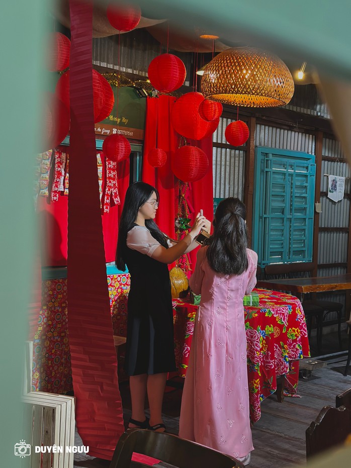 Cuộc thi viết "TẾT THỜI SỐ": Làn gió mới cho Tết Việt- Ảnh 11. Cuộc thi viết "TẾT THỜI SỐ": Làn gió mới cho Tết Việt- Ảnh 11.