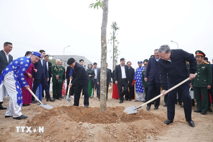 Tổng Bí thư Tô Lâm dự Lễ phát động Tết trồng cây Xuân Ất Tỵ năm 2025 tại Hưng Yên- Ảnh 3. Tổng Bí thư Tô Lâm dự Lễ phát động Tết trồng cây Xuân Ất Tỵ năm 2025 tại Hưng Yên- Ảnh 3.