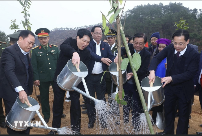 Chủ tịch nước Lương Cường thăm và làm việc với Tỉnh ủy Lạng Sơn- Ảnh 4. Chủ tịch nước Lương Cường thăm và làm việc với Tỉnh ủy Lạng Sơn- Ảnh 4.