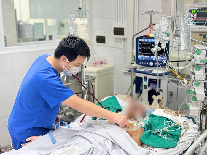 Vì sao nhiều bệnh nhân nhiễm cúm nguy kịch?- Ảnh 1. Vì sao nhiều bệnh nhân nhiễm cúm nguy kịch?- Ảnh 1.