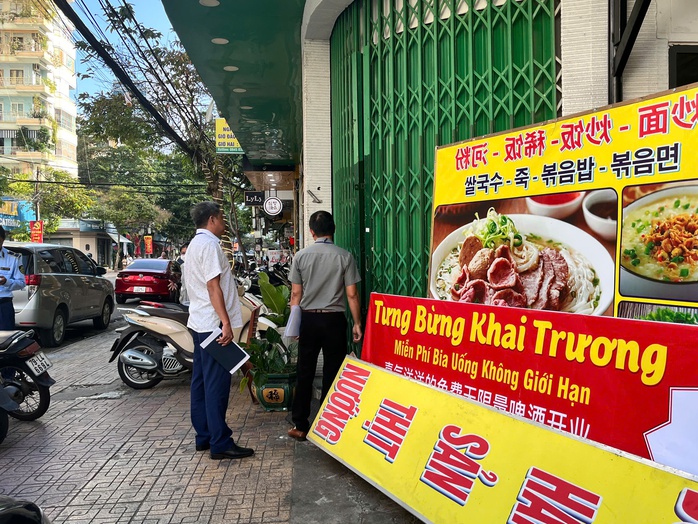 Chủ quán Nha Trang "chặt chém" khách Trung Quốc bị phạt 96,5 triệu đồng- Ảnh 1. Chủ quán Nha Trang "chặt chém" khách Trung Quốc bị phạt 96,5 triệu đồng- Ảnh 1.