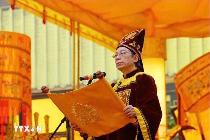 Chủ tịch nước Lương Cường chủ trì Lễ dâng hương khai Xuân tại Hoàng thành Thăng Long- Ảnh 8. Chủ tịch nước Lương Cường chủ trì Lễ dâng hương khai Xuân tại Hoàng thành Thăng Long- Ảnh 8.