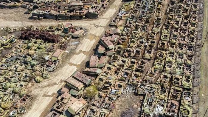 Xung đột Ukraine: Nga sắp cạn kiệt xe tăng?- Ảnh 1. Xung đột Ukraine: Nga sắp cạn kiệt xe tăng?- Ảnh 1.