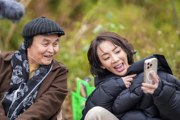 "Vua hài đất Bắc" Xuân Hinh lần đầu lên màn ảnh rộng- Ảnh 2. "Vua hài đất Bắc" Xuân Hinh lần đầu lên màn ảnh rộng- Ảnh 2.