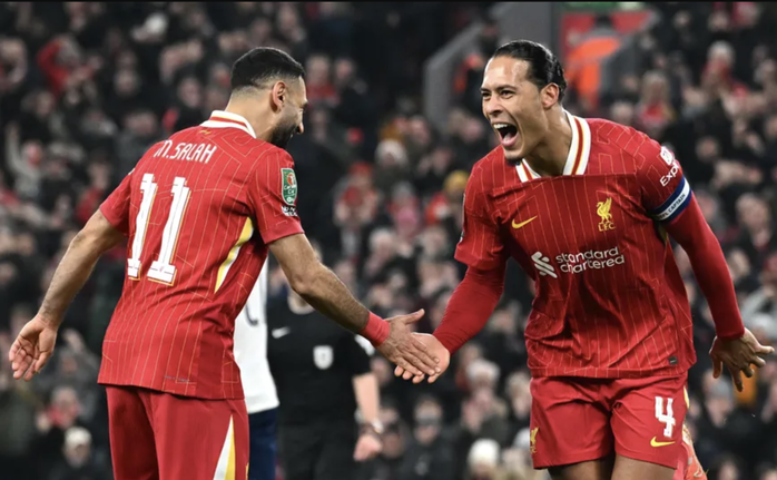 "Mở tiệc" bàn thắng trước Tottenham, Liverpool đoạt vé dự chung kết League Cup- Ảnh 6. "Mở tiệc" bàn thắng trước Tottenham, Liverpool đoạt vé dự chung kết League Cup- Ảnh 6.
