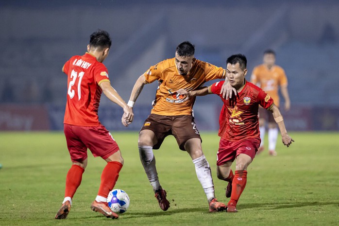 CLB Hoàng Anh Gia Lai đến lúc "lấy công bù thủ"- Ảnh 2.
