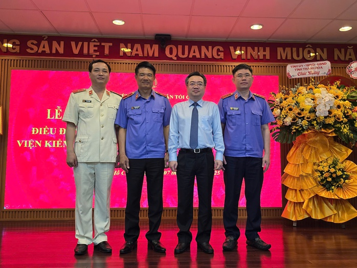 Bổ nhiệm ông Lê Văn Đông giữ chức Viện trưởng VKSND TP HCM- Ảnh 3. Bổ nhiệm ông Lê Văn Đông giữ chức Viện trưởng VKSND TP HCM- Ảnh 3.