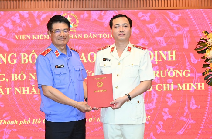 Bổ nhiệm ông Lê Văn Đông giữ chức Viện trưởng VKSND TP HCM- Ảnh 1. Bổ nhiệm ông Lê Văn Đông giữ chức Viện trưởng VKSND TP HCM- Ảnh 1.