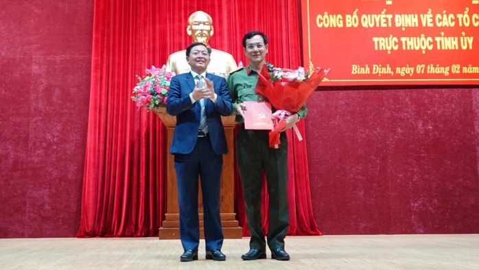 Đại tá Ngô Cự Vinh tham gia Ban Chấp hành Đảng bộ tỉnh Bình Định- Ảnh 2. Đại tá Ngô Cự Vinh tham gia Ban Chấp hành Đảng bộ tỉnh Bình Định- Ảnh 2.