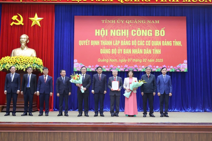 Quảng Nam thành lập Đảng bộ các cơ quan Đảng tỉnh và Đảng bộ UBND tỉnh- Ảnh 1. Quảng Nam thành lập Đảng bộ các cơ quan Đảng tỉnh và Đảng bộ UBND tỉnh- Ảnh 1.
