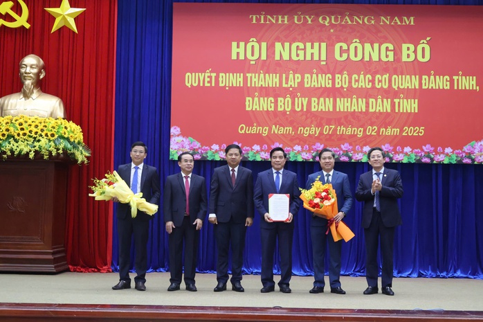 Quảng Nam thành lập Đảng bộ các cơ quan Đảng tỉnh và Đảng bộ UBND tỉnh- Ảnh 2. Quảng Nam thành lập Đảng bộ các cơ quan Đảng tỉnh và Đảng bộ UBND tỉnh- Ảnh 2.