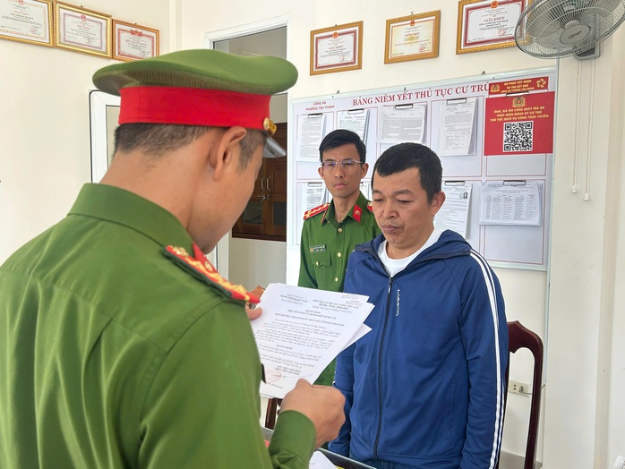 NÓNG: Bắt giam nhân viên pha chế liên quan vụ 2 người nước ngoài tử vong ở Hội An- Ảnh 1. NÓNG: Bắt giam nhân viên pha chế liên quan vụ 2 người nước ngoài tử vong ở Hội An- Ảnh 1.