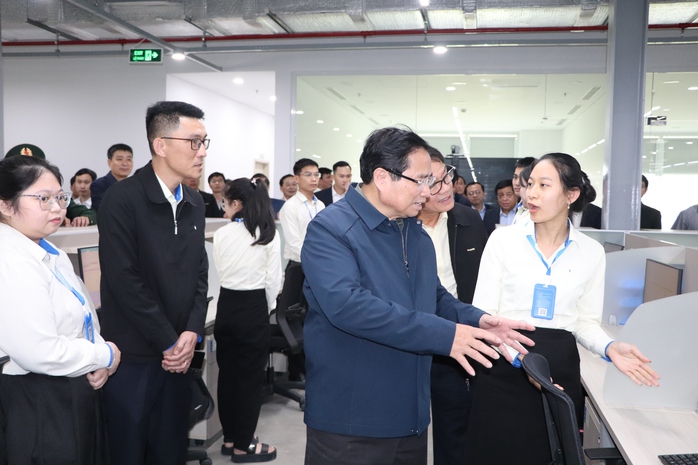 Thủ tướng "đặt hàng" THACO nghiên cứu, sản xuất tàu đường sắt tốc độ cao- Ảnh 10. Thủ tướng "đặt hàng" THACO nghiên cứu, sản xuất tàu đường sắt tốc độ cao - Ảnh 15.