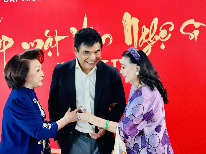 NSND Kim Cương, Bạch Tuyết, Thanh Nam chúc mừng thành tựu của HTV- Ảnh 7. NSND Kim Cương, Bạch Tuyết, Thanh Nam chúc mừng thành tựu của HTV- Ảnh 7.