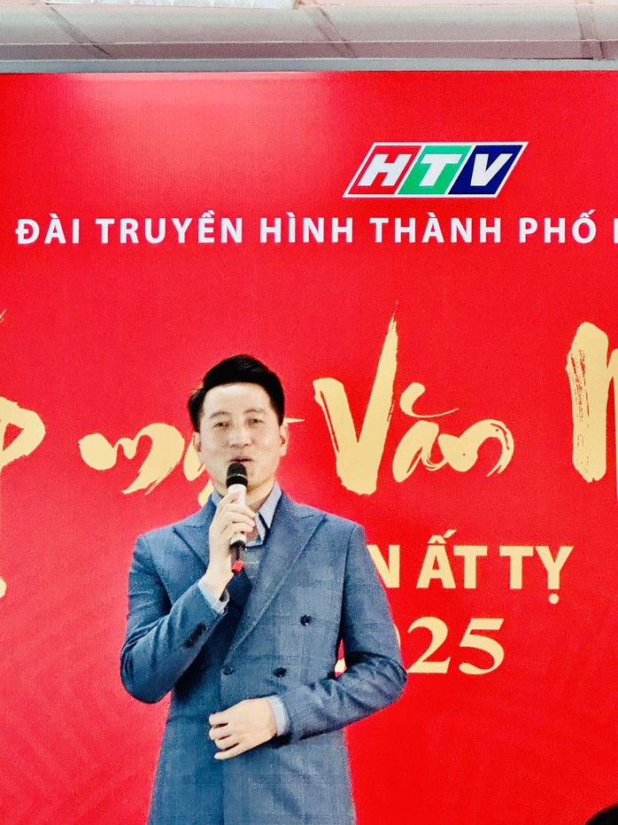 NSND Kim Cương, Bạch Tuyết, Thanh Nam chúc mừng thành tựu của HTV- Ảnh 4. NSND Kim Cương, Bạch Tuyết, Thanh Nam chúc mừng thành tựu của HTV- Ảnh 4.