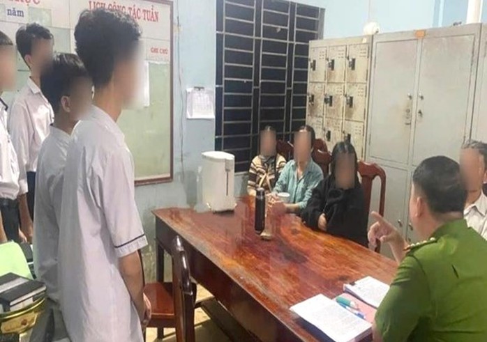 Từ thông tin phản ánh, phát hiện học sinh ở Đồng Nai cho bạn vay lãi nặng - Ảnh 1. Từ thông tin phản ánh, phát hiện học sinh ở Đồng Nai cho bạn vay lãi nặng - Ảnh 1.