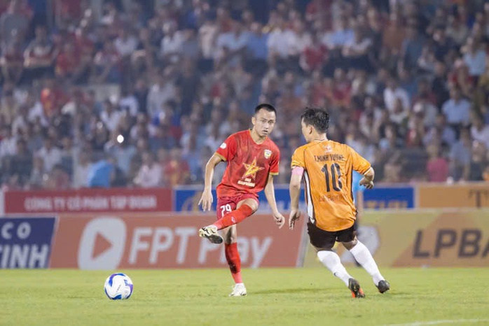 Nóng trước trận Thể Công Viettel - HAGL: Vì sao đội khách phải đổi trang phục?- Ảnh 1. Nóng trước trận Thể Công Viettel - HAGL: Vì sao đội khách phải đổi trang phục?- Ảnh 1.