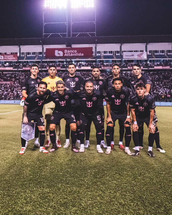 Messi, Inter Miami và những danh hiệu hướng đến trong năm 2025- Ảnh 1. Messi, Inter Miami và những danh hiệu hướng đến trong năm 2025- Ảnh 1.