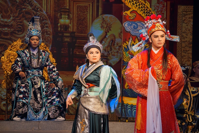 "Chuông vàng vọng cổ" Lê Hoàng Nghi tạo dấu ấn đẹp đầu năm- Ảnh 3. "Chuông vàng vọng cổ" Lê Hoàng Nghi tạo dấu ấn đẹp đầu năm- Ảnh 3.