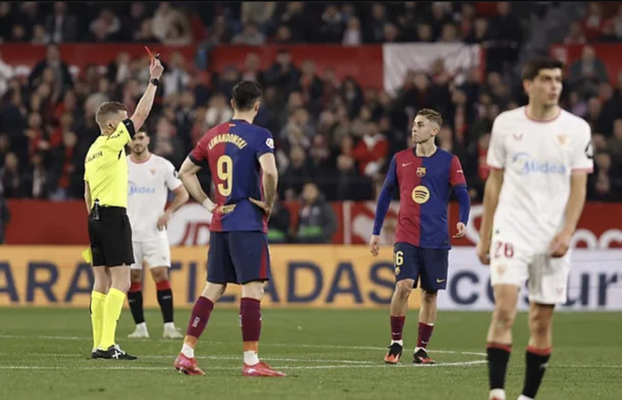 Thắng vùi dập Sevilla, Barcelona tăng tốc đua vô địch La Liga- Ảnh 8. Thắng vùi dập Sevilla, Barcelona tăng tốc đua vô địch La Liga- Ảnh 8.
