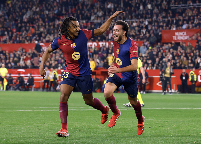 Thắng vùi dập Sevilla, Barcelona tăng tốc đua vô địch La Liga- Ảnh 9. Thắng vùi dập Sevilla, Barcelona tăng tốc đua vô địch La Liga- Ảnh 9.