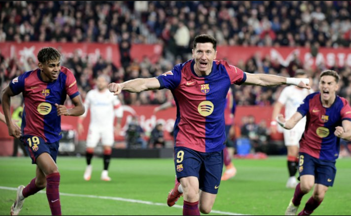 Thắng vùi dập Sevilla, Barcelona tăng tốc đua vô địch La Liga- Ảnh 2. Thắng vùi dập Sevilla, Barcelona tăng tốc đua vô địch La Liga- Ảnh 2.