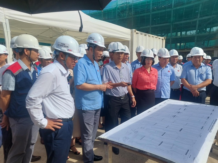 Những nghề "khát" nhân sự năm 2025, thu nhập hàng chục triệu đồng/tháng- Ảnh 3. Những nghề "khát" nhân sự năm 2025, thu nhập hàng chục triệu đồng/tháng- Ảnh 3.