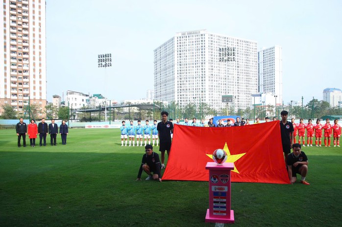 U19 nữ Hà Nội thắng đậm, U19 TP HCM chia điểm- Ảnh 2. U19 nữ Hà Nội thắng đậm, U19 TP HCM chia điểm- Ảnh 2.