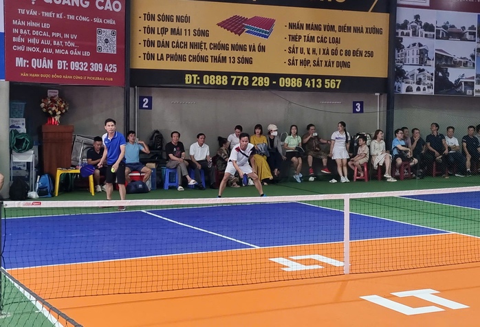 Sôi nổi giải Pickleball kỷ niệm 50 năm ngày giải phóng tỉnh Gia Lai- Ảnh 1. Sôi nổi giải Pickleball kỷ niệm 50 năm ngày giải phóng tỉnh Gia Lai- Ảnh 1.