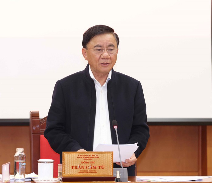 Ủy viên Bộ Chính trị, Thường trực Ban Bí thư Trần Cẩm Tú nhấn mạnh việc cập nhật kiến trúc chuyển đổi số trong cơ quan Đảng Ảnh: TTXVN Ủy viên Bộ Chính trị, Thường trực Ban Bí thư Trần Cẩm Tú nhấn mạnh việc cập nhật kiến trúc chuyển đổi số trong cơ quan Đảng Ảnh: TTXVN