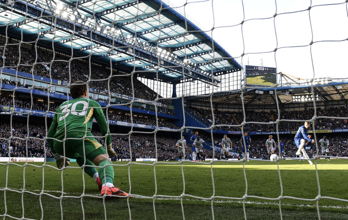 Chelsea trở lại Top 4 nhờ "người hùng" tóc xù- Ảnh 1. Chelsea trở lại Top 4 nhờ "người hùng" tóc xù- Ảnh 1.