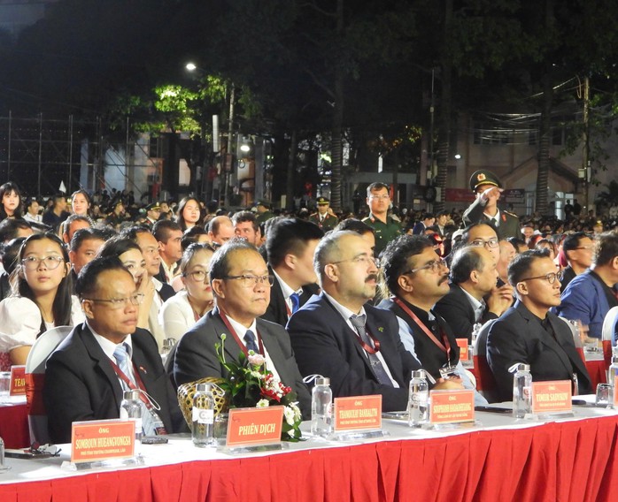 Phó Thủ tướng Trần Hồng Hà: Nông dân trồng cà phê phải được hưởng lợi xứng đáng- Ảnh 5. Phó Thủ tướng Trần Hồng Hà: Nông dân trồng cà phê phải được hưởng lợi xứng đáng- Ảnh 5.