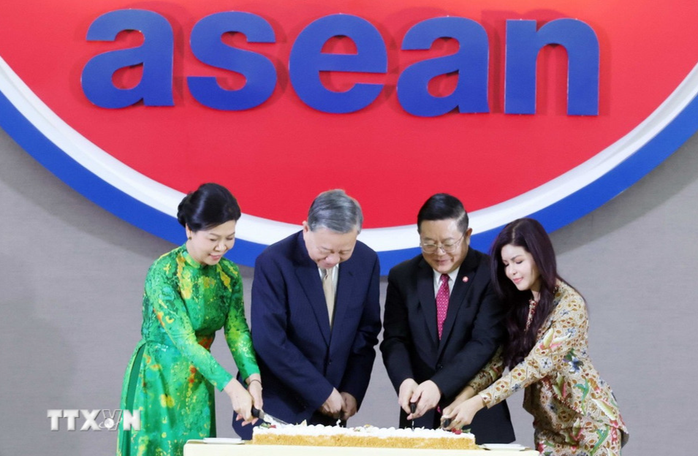 Tổng Bí thư Tô Lâm phát biểu chính sách quan trọng tại Ban Thư ký ASEAN- Ảnh 5. Tổng Bí thư Tô Lâm phát biểu chính sách quan trọng tại Ban Thư ký ASEAN- Ảnh 5.