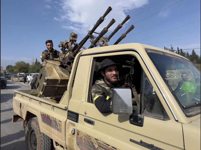 Quân đội Syria chi viện cho Latakia những ngày qua. Ảnh: Anadolu Quân đội Syria chi viện cho Latakia những ngày qua. Ảnh: Anadolu