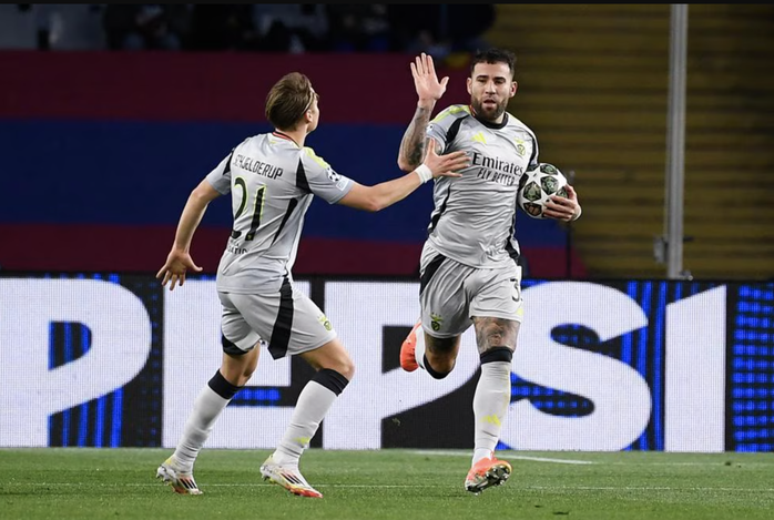 "Tiểu tướng" Yamal bùng nổ, Barcelona đoạt vé tứ kết Champions League- Ảnh 2. "Tiểu tướng" Yamal bùng nổ, Barcelona đoạt vé tứ kết Champions League- Ảnh 2.