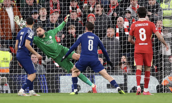 Thủ môn Donnarumma sắm vai người hùng, PSG loại Liverpool tại Anfield- Ảnh 3. Thủ môn Donnarumma sắm vai người hùng, PSG loại Liverpool tại Anfield- Ảnh 3.