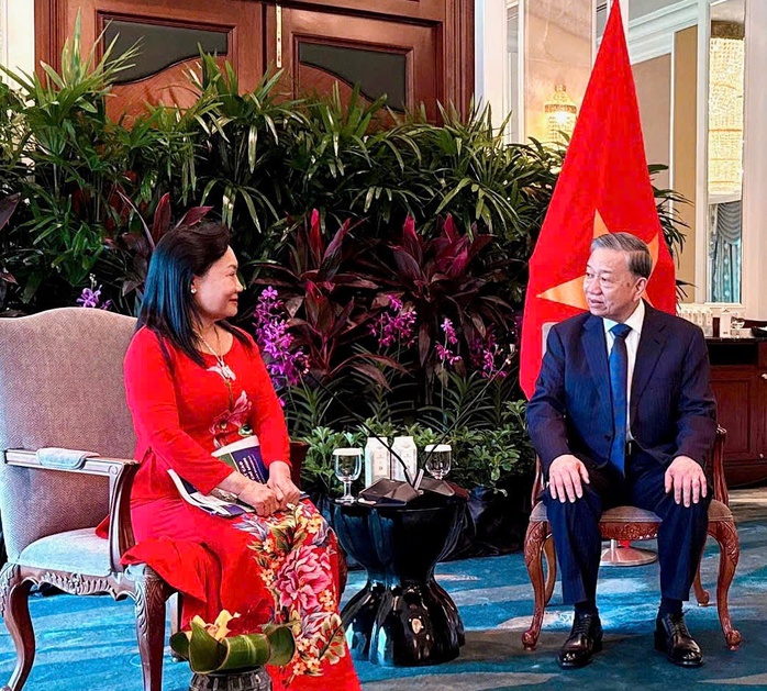 Tổng Bí thư Tô Lâm và Phu nhân bắt đầu thăm chính thức Cộng hòa Singapore- Ảnh 4. Tổng Bí thư Tô Lâm và Phu nhân bắt đầu thăm chính thức Cộng hòa Singapore- Ảnh 4.