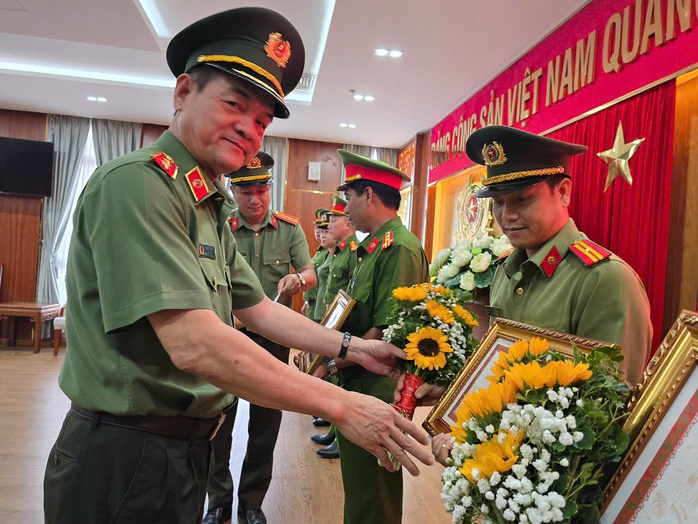 Hàng loạt vụ án được Công an TP HCM khám phá thần tốc- Ảnh 5. Hàng loạt vụ án được Công an TP HCM khám phá thần tốc- Ảnh 5.